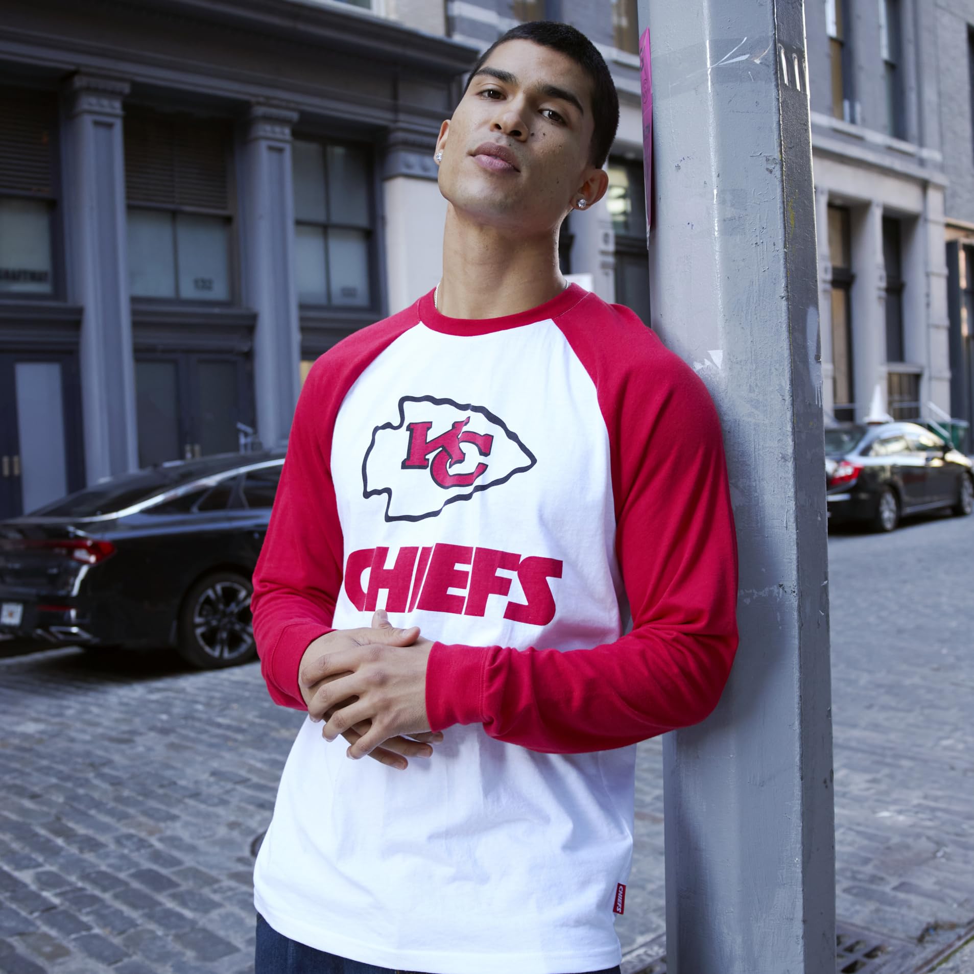 Ultra Game Adults NFL Official Super Soft Raglan Baseball Long Sleeve T-Shirt - Image 4
