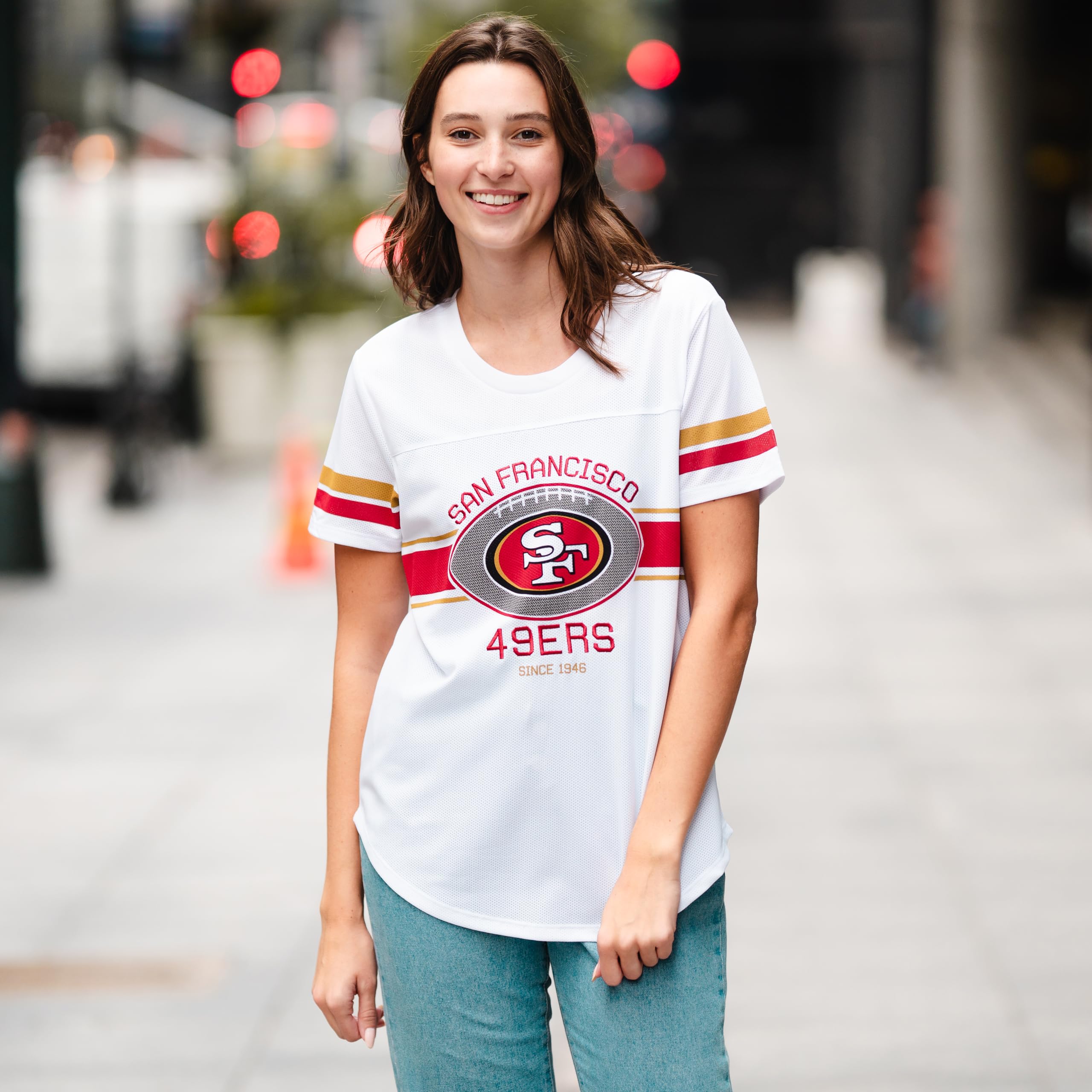 Ultra Game Women's NFL Official Soft Mesh Varsity Stripe T-Shirt - Image 4