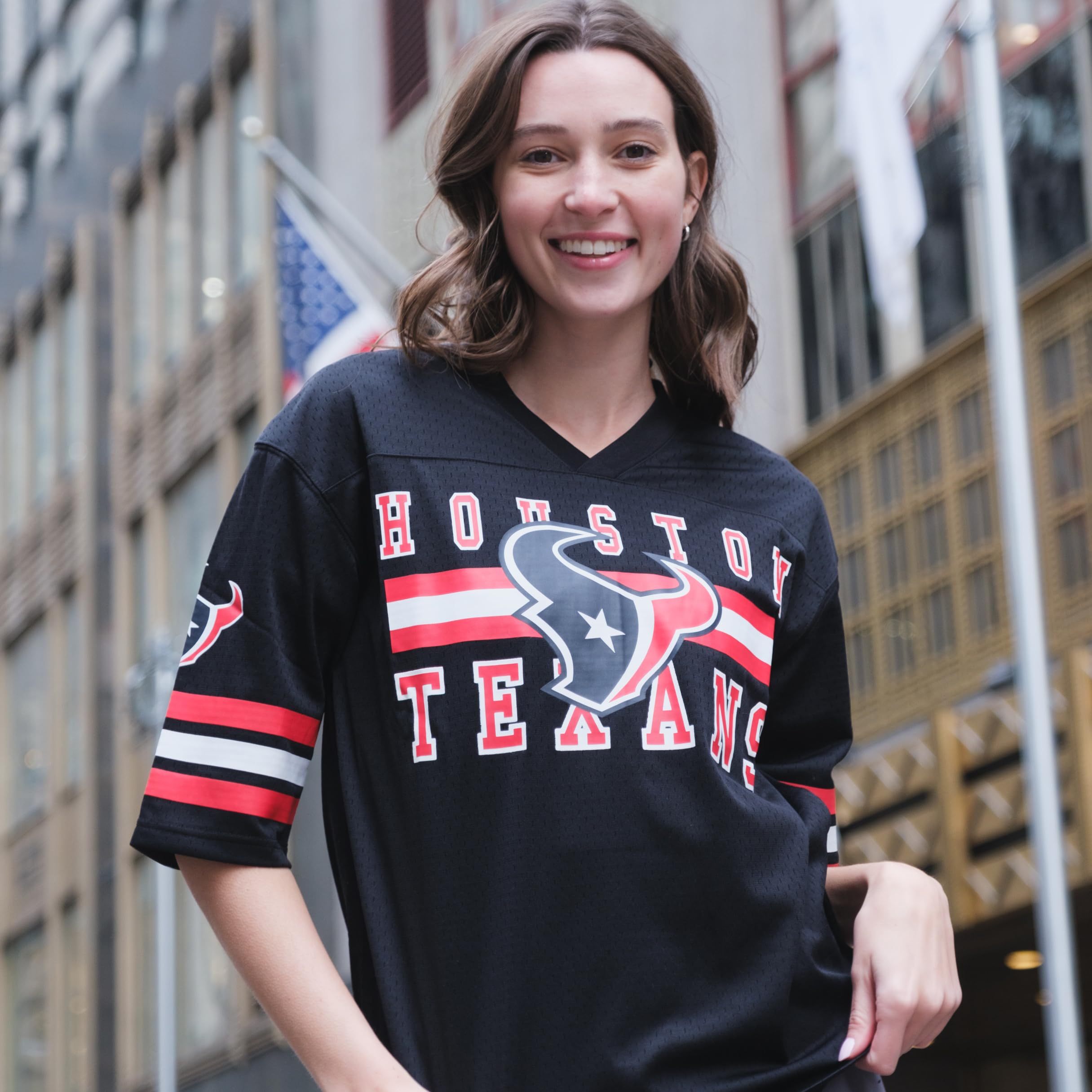 Ultra Game Women's NFL Official Soft Mesh Vintage Gameday Shirt - Image 5