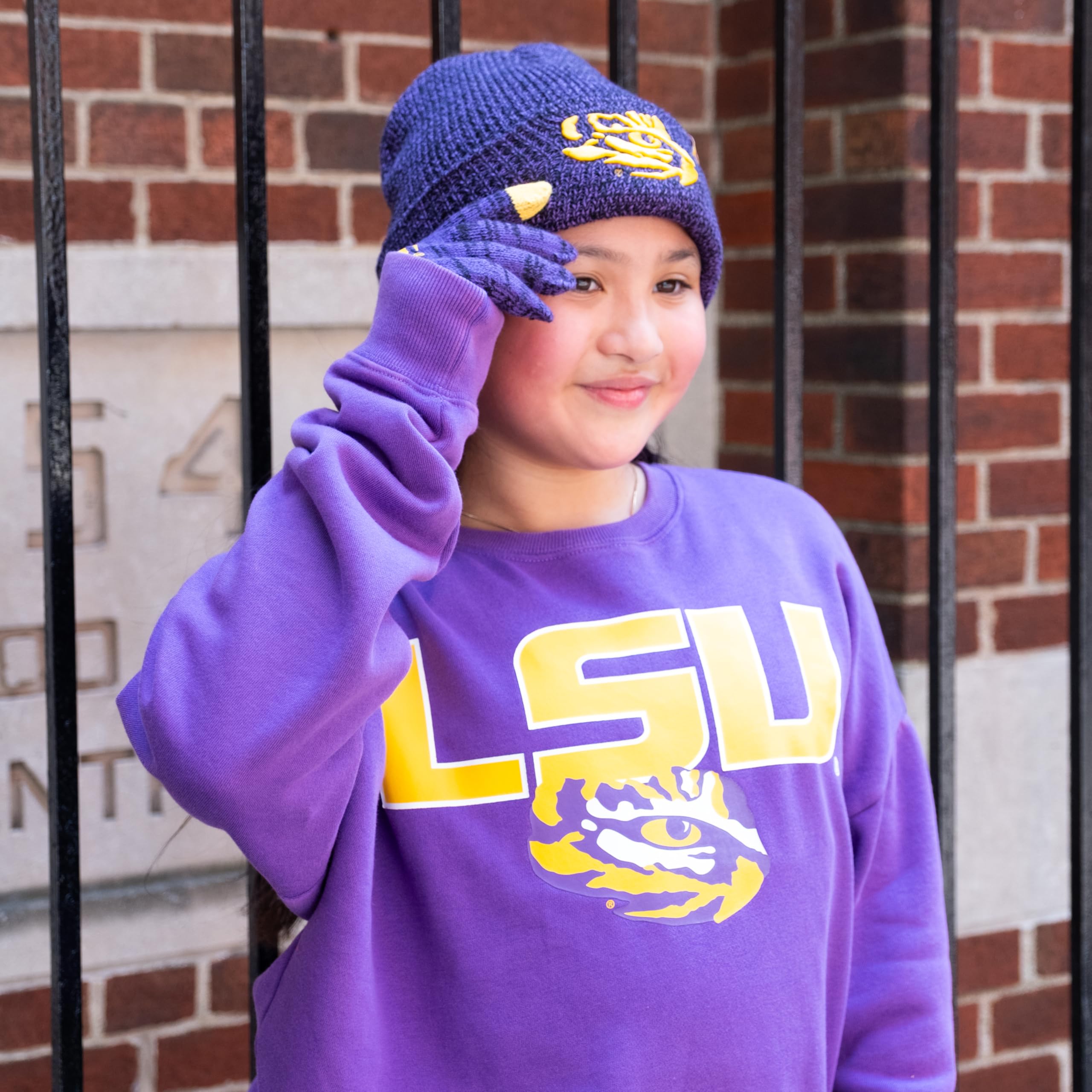 Ultra Game Youth NCAA Official Super Soft Winter Beanie Knit Hat with Extra Warm Touch Screen Gloves - Image 5
